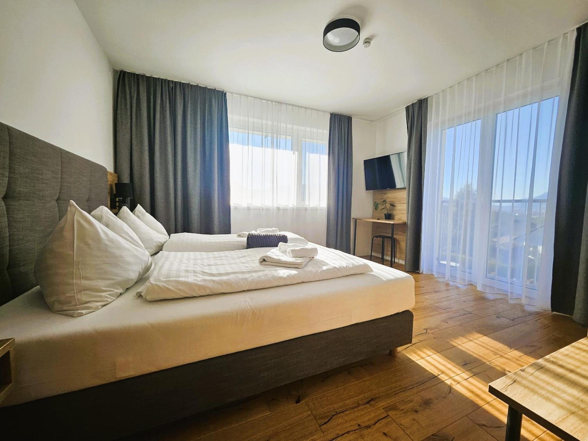 Mountains & Lakes - Chaletdorf & Appartements Villach Exterior foto